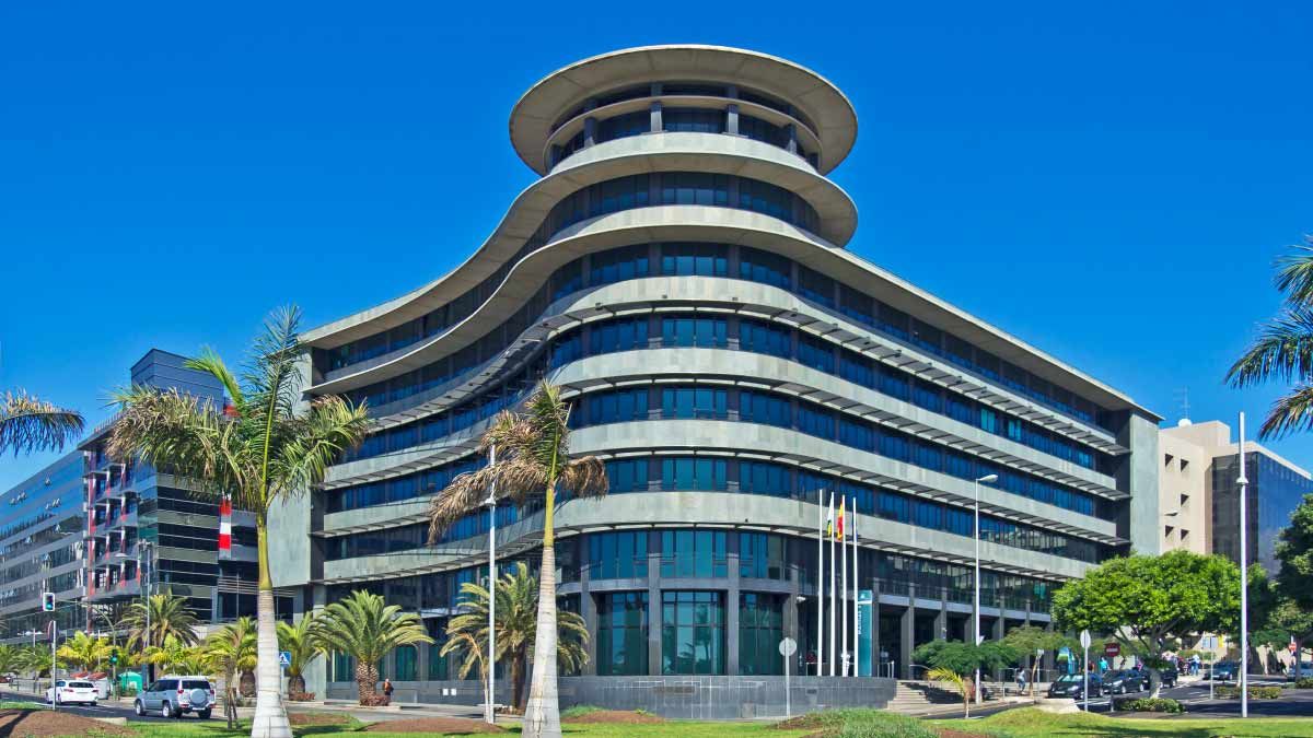 images/info/executive_office_tenerife/70000000a_boletin_oficial_del_estado_canarias/002_gallery/boletin-oficial-de-canarias-tenerife-01.jpg