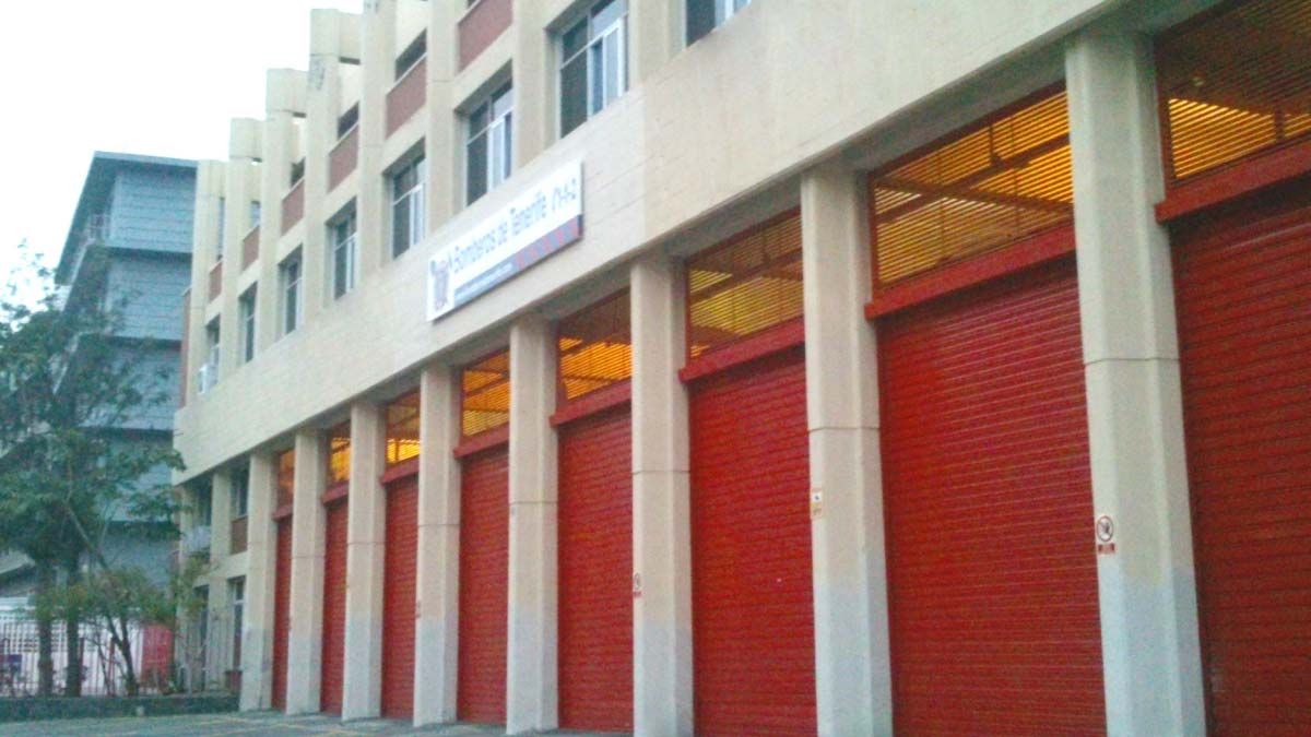 images/info/executive_office_tenerife/80000001_bomberos_consorcio_de_tenerife/026_santa_cruz_de_tenerife/80000001_26_bomberos_consorcio_de_tenerife_santa_cruz_de_tenerife_tenerife/002_gallery/bomberos-de-tenerife-santa-cruz-de-tenerife-01.jpg