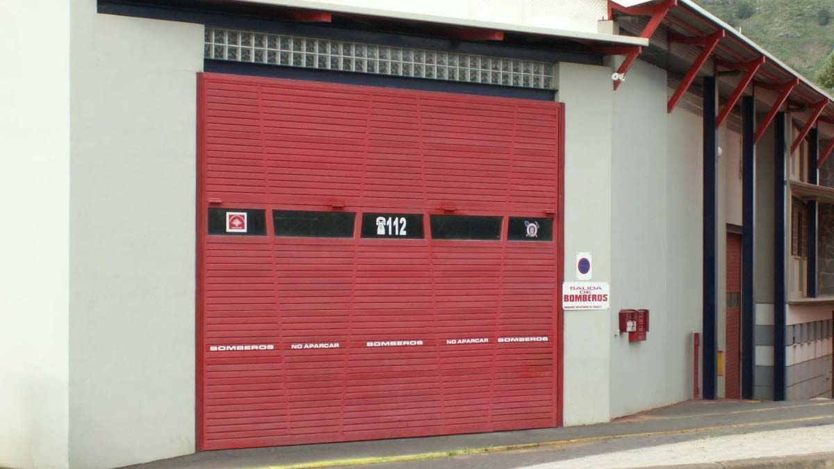 images/info/executive_office_tenerife/80000001_bomberos_consorcio_de_tenerife/030_tequeste/002_gallery/bomberos-de-tenerife-tequeste-tenerife-01.jpg