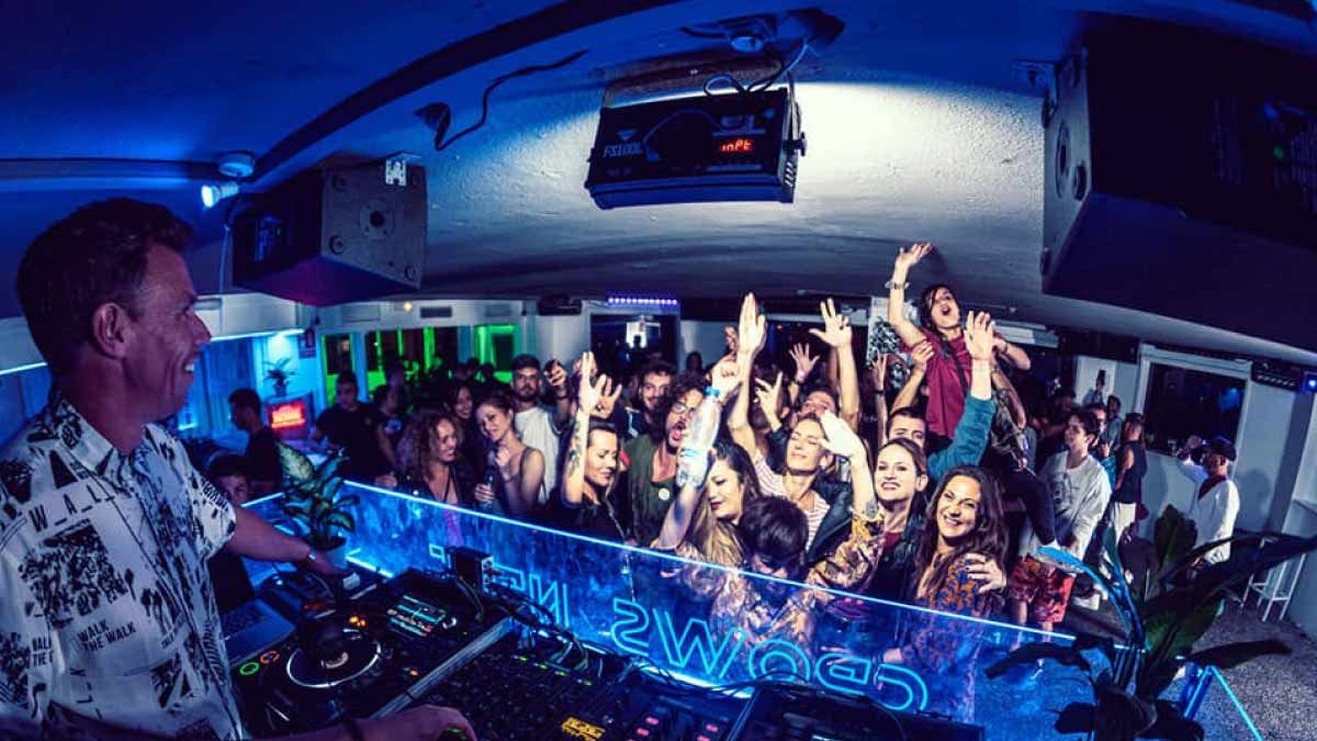 images/customers/0000023_crows_nest_club_tenerife/002_gallery/crows-nest-nightclub-tenerife-01.jpg